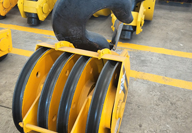 What situations will cause the lifting operation to be decoupled?
