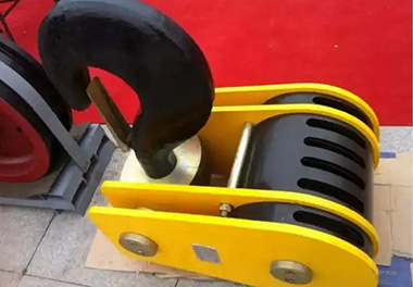 Overhaul of the hook assembly