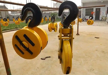 How to improve the stability of container spreaders?