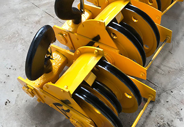 Daily maintenance and care methods for crane hooks