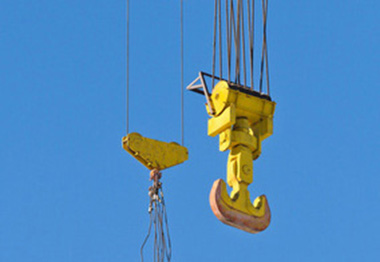 What is the difference between the use of single and double hooks