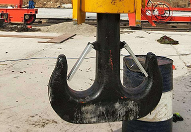 What are the requirements for hooks used on cranes? Let's take a look