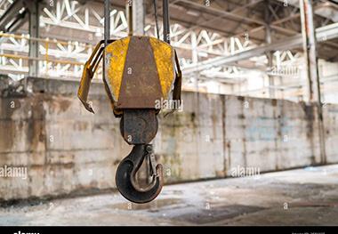 Correct operation method of container spreader