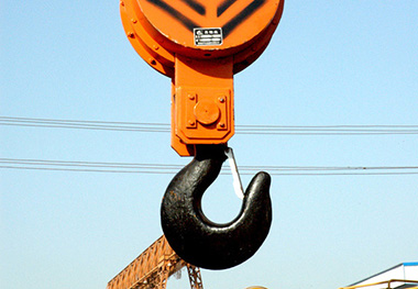 The practicality of hook spreaders