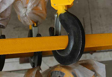 2012 Engineering Machinery Parts Industry Summit Forum was held